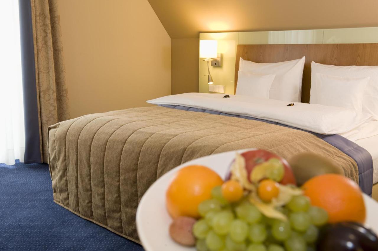 Lind Hotel Rietberg Bagian luar foto