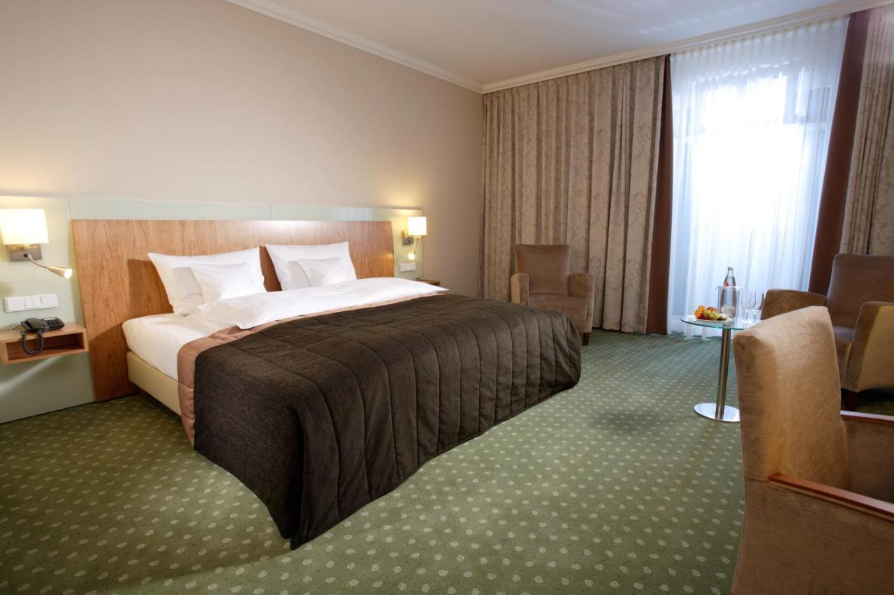 Lind Hotel Rietberg Bagian luar foto