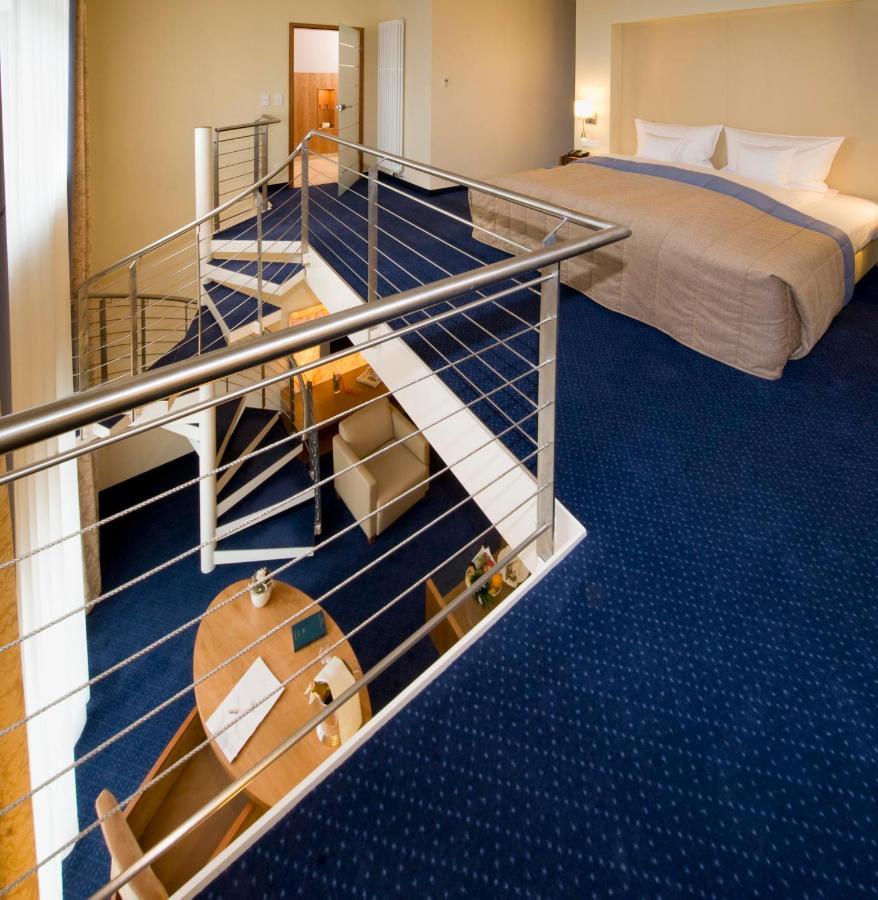 Lind Hotel Rietberg Bagian luar foto